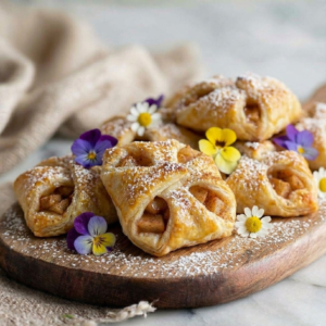 Mini cinnamon apple flap puff pastry 20pc